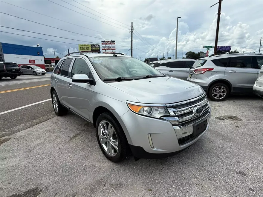 2013 Ford Edge SEL Sport photo 1