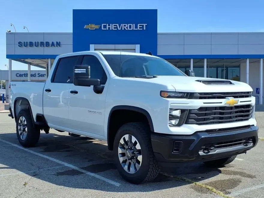 2026 Chevrolet Silverado 2500HD Custom photo 1