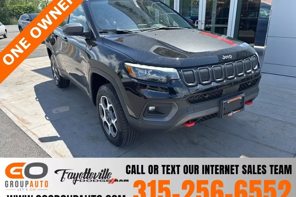 2022 Jeep Compass Trailhawk photo 1