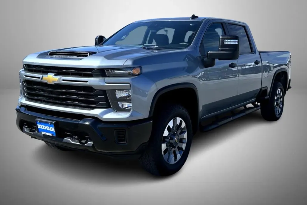 2024 Chevrolet Silverado 2500HD Custom photo 1