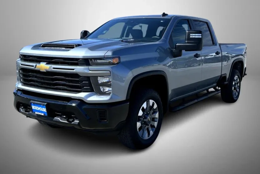 2024 Chevrolet Silverado 2500HD Custom photo 1