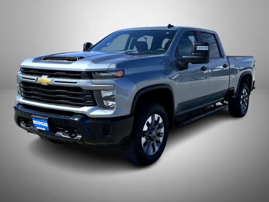 2024 Chevrolet Silverado 2500HD Custom photo 1
