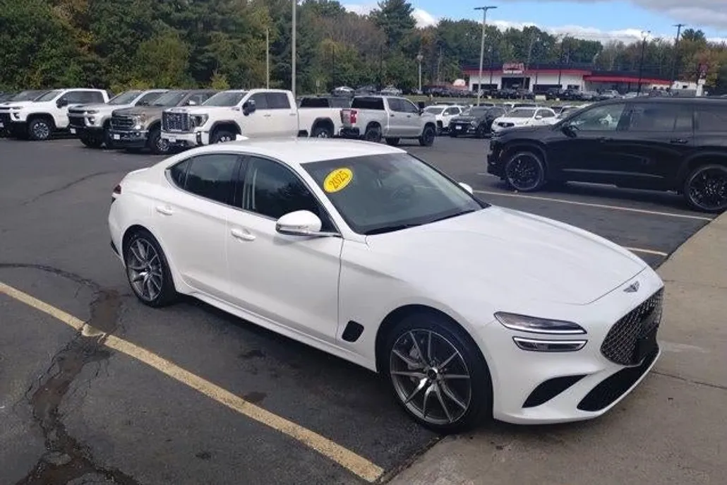 2025 Genesis G70 2.5T Sport Prestige photo 1