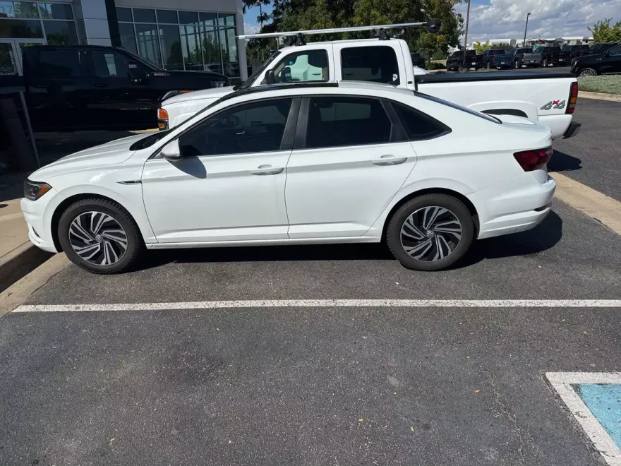 2021 Volkswagen Jetta SEL Premium photo 1