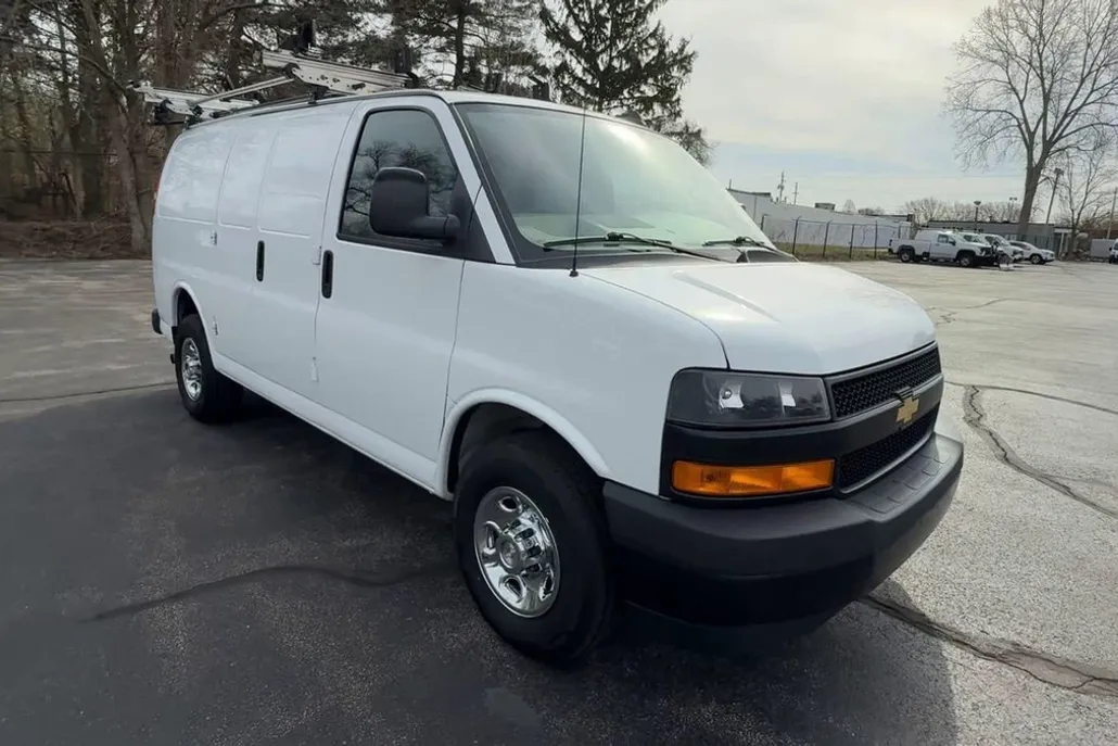 2020 Chevrolet Express Cargo Van photo 1