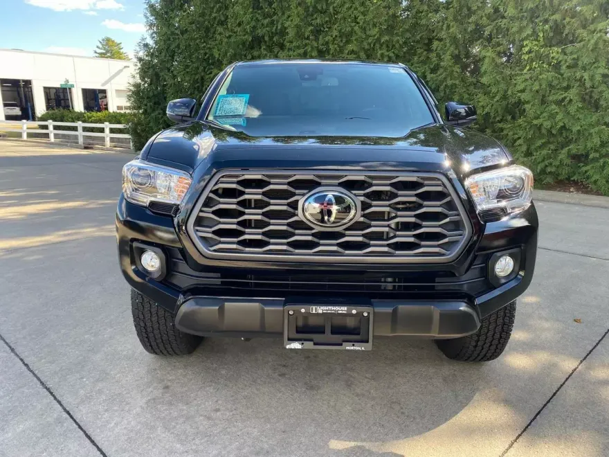 2022 Toyota Tacoma 4x4 TRD Off-Road photo 1