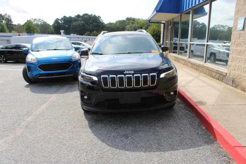 2019 Jeep Cherokee Latitude photo 1