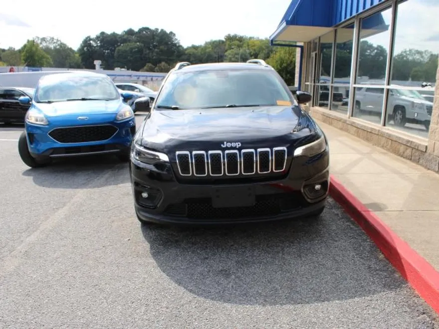 2019 Jeep Cherokee Latitude photo 1