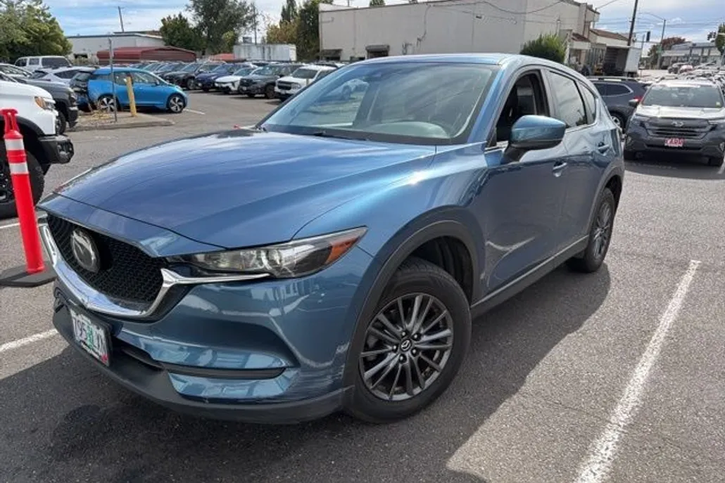 2019 Mazda CX-5 Touring photo 1