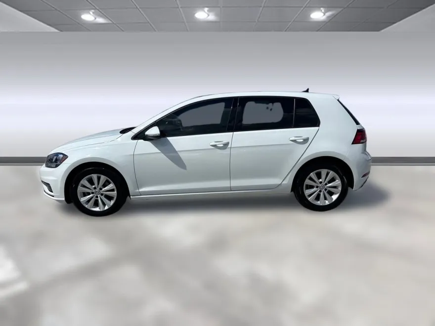 2019 Volkswagen Golf SE photo 1