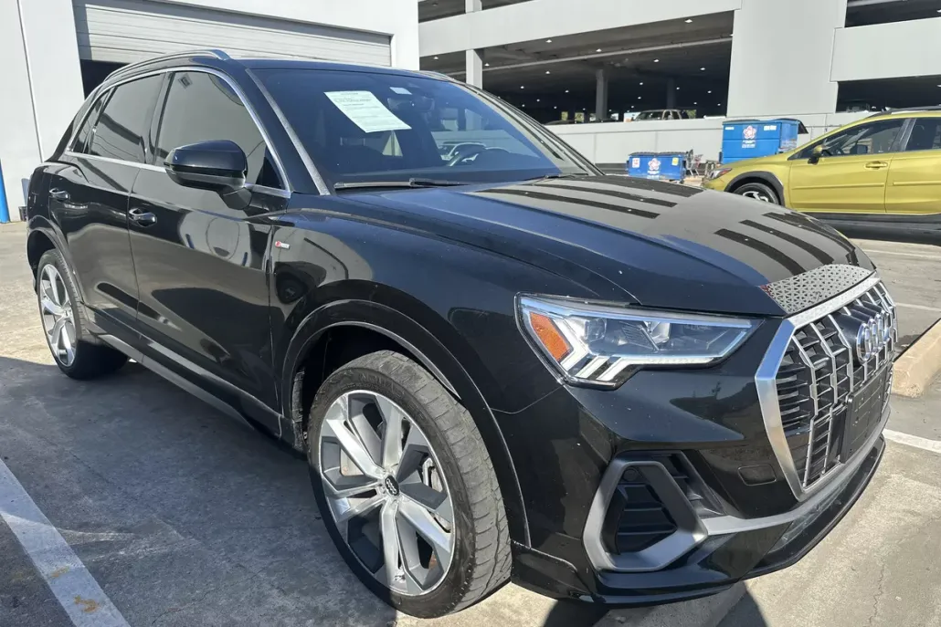 2020 Audi Q3 Premium Plus S line photo 1