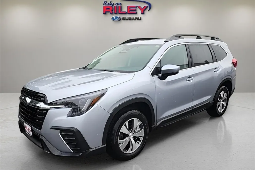 2025 Subaru Ascent Premium photo 1