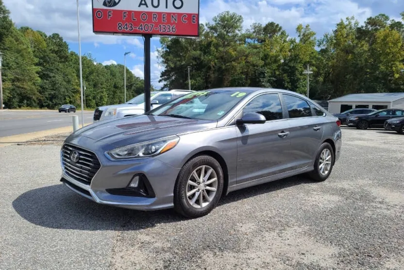 2019 Hyundai Sonata SE photo 1