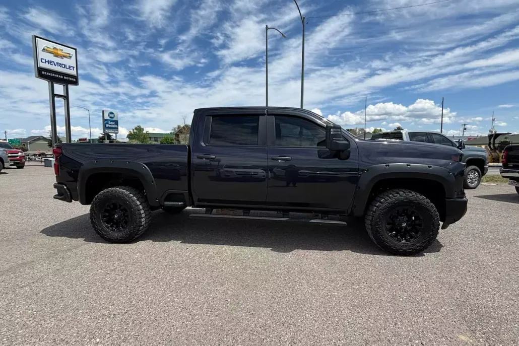 2024 Chevrolet Silverado 2500HD Custom photo 1