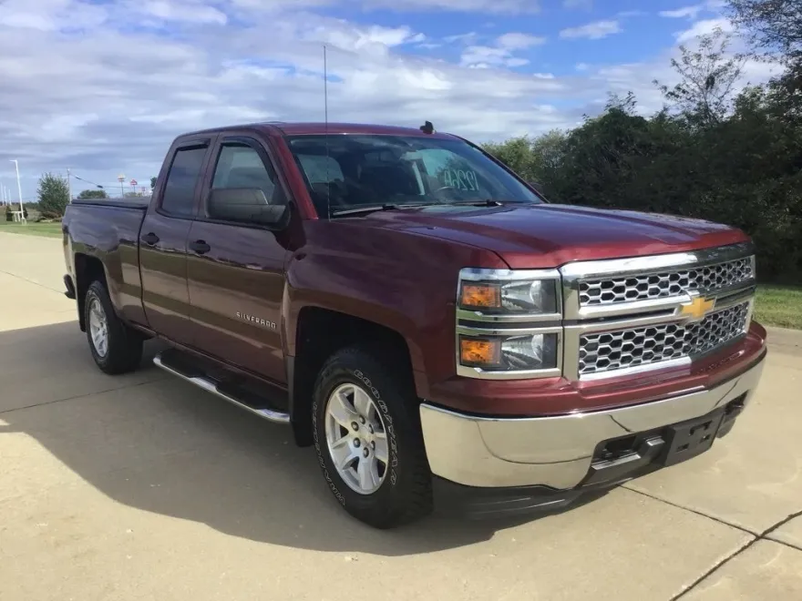 2014 Chevrolet Silverado 1500 LT photo 1