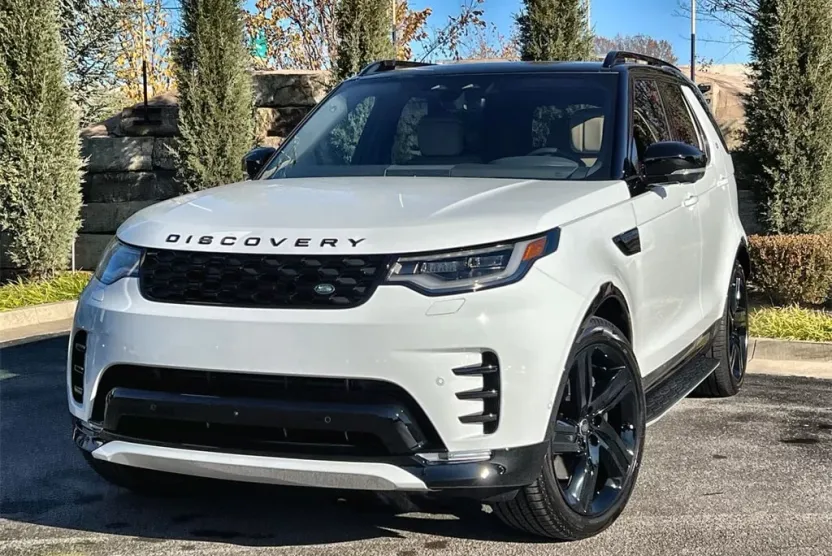 2025 Land Rover Discovery SE photo 1