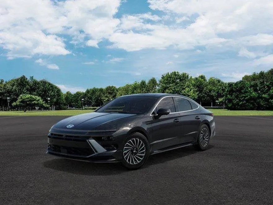 2025 Hyundai Sonata Hybrid Limited photo 1