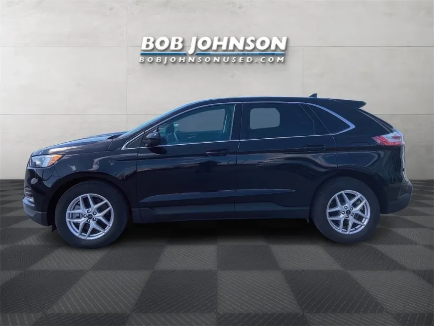 2024 Ford Edge SEL photo 5
