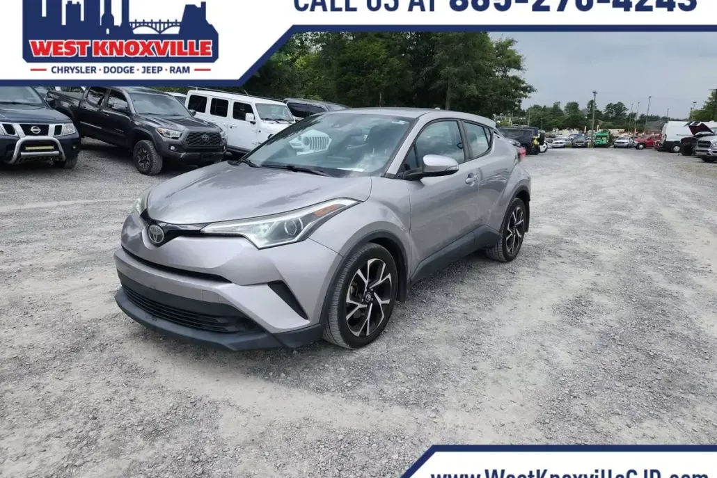 2018 Toyota C-HR XLE photo 1