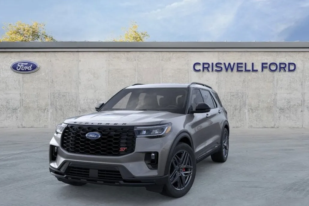 2025 Ford Explorer ST photo 1