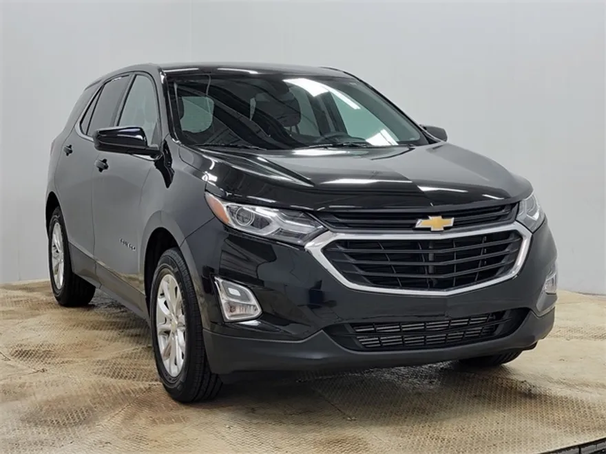 2019 Chevrolet Equinox LT photo 1