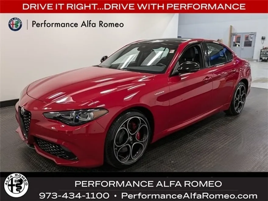 2024 Alfa Romeo Giulia Ti - VELOCE photo 1