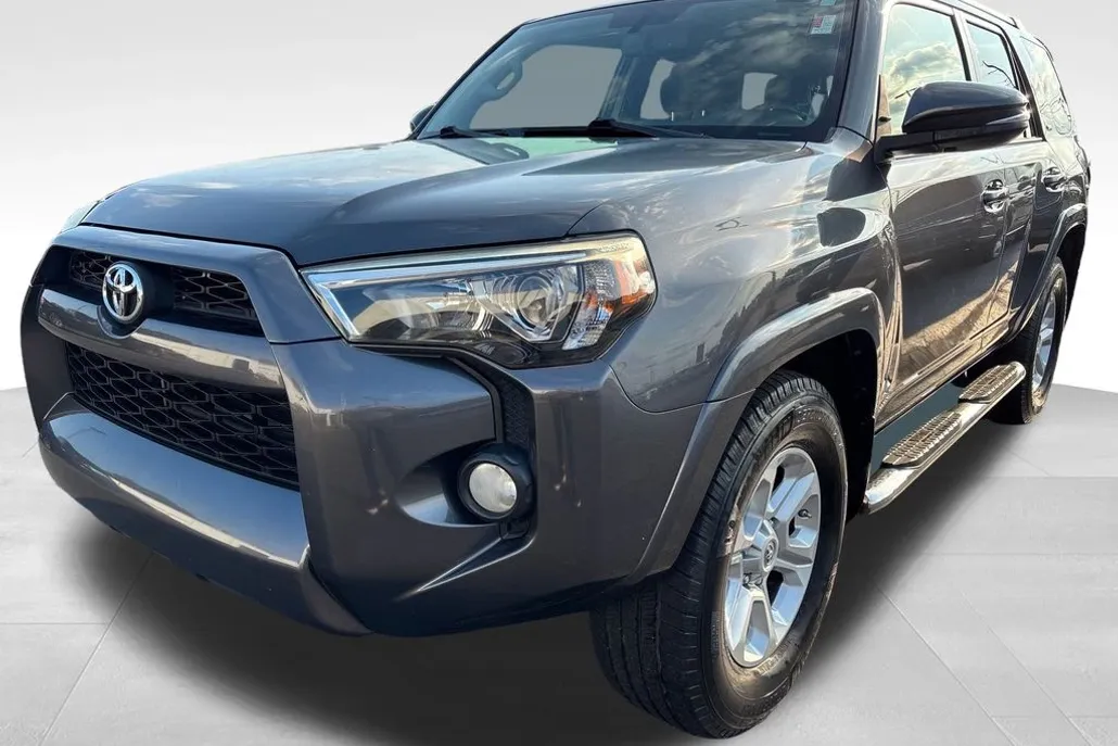 2016 Toyota 4Runner SR5 Premium photo 1