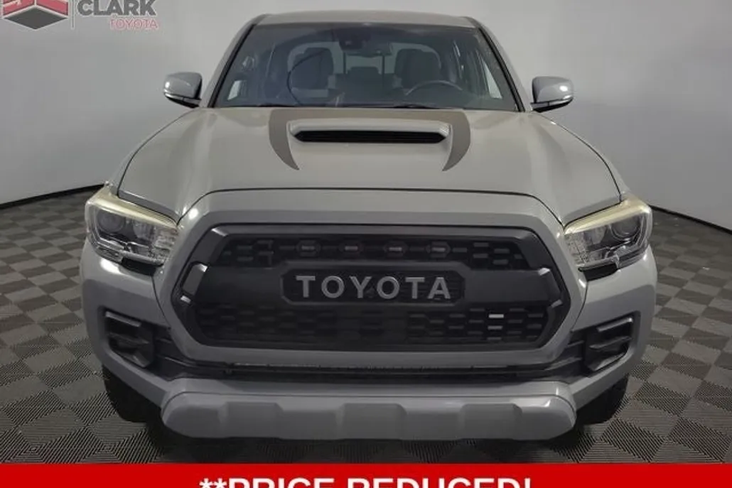2020 Toyota Tacoma TRD Sport V6 photo 1