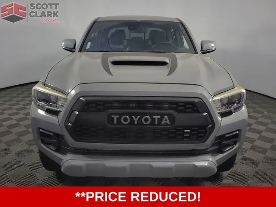 2020 Toyota Tacoma TRD Sport V6 photo 1