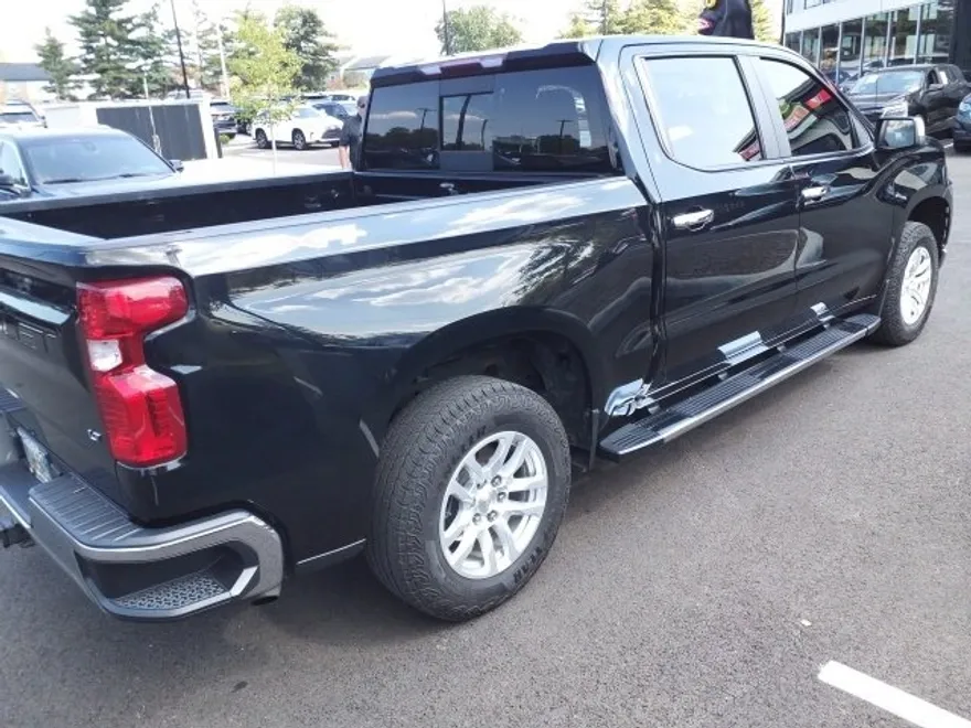 2020 Chevrolet Silverado 1500 LT photo 1