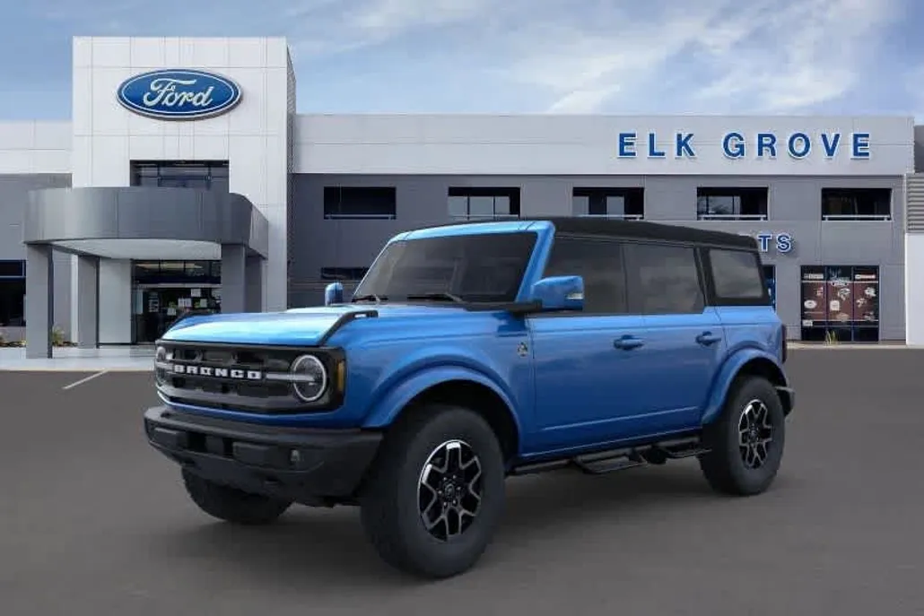2024 Ford Bronco Outer Banks photo 1