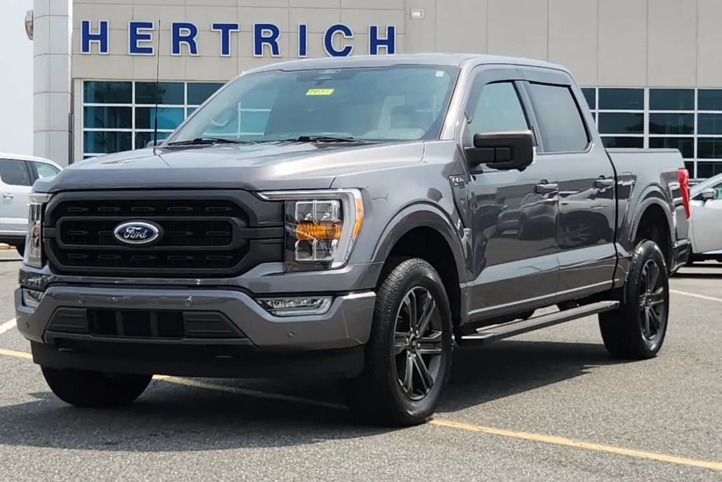 2022 Ford F-150 XLT photo 1