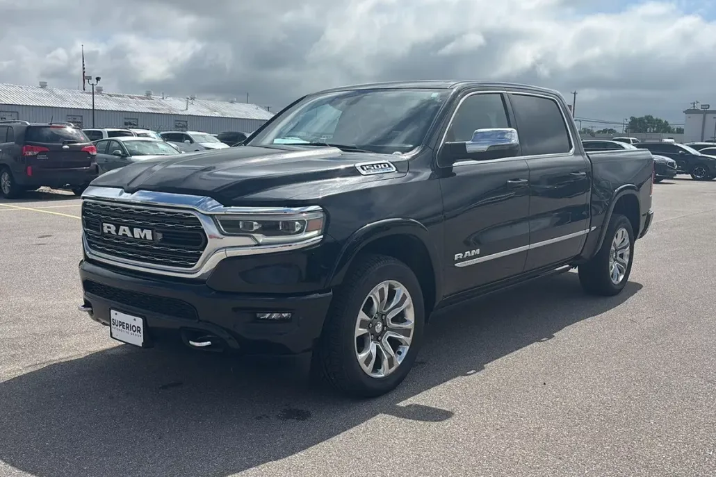 2023 Ram 1500 Limited photo 1