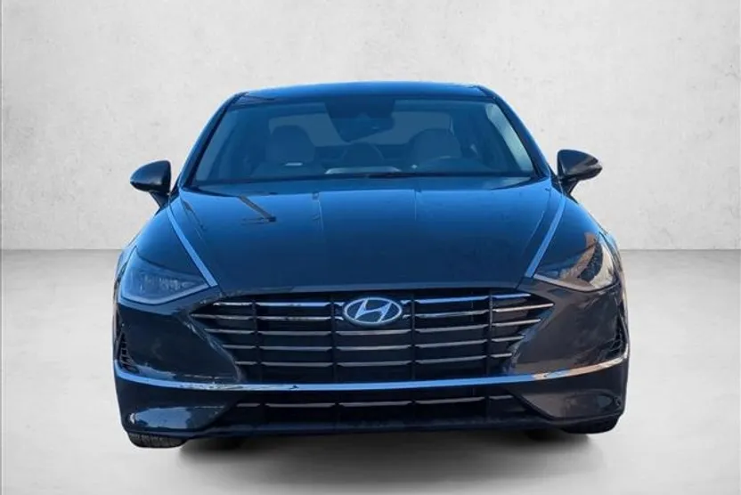 2023 Hyundai Sonata SE photo 1