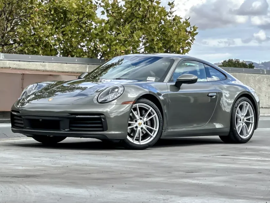 2022 Porsche 911 4 photo 1