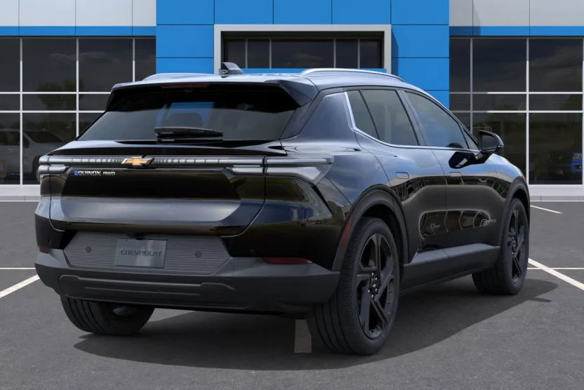 2026 Chevrolet Equinox LT photo 1