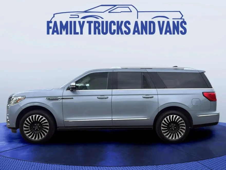 2020 Lincoln Navigator Black Label photo 1