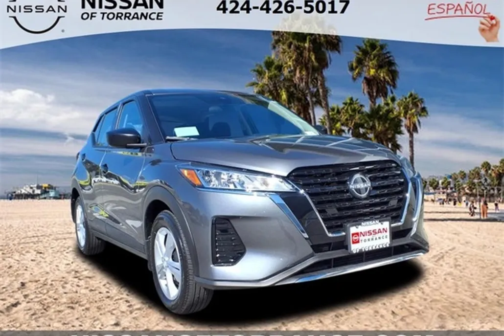 2025 Nissan Kicks Play S photo 1