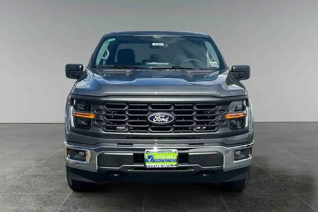 2025 Ford F-150 XL photo 1