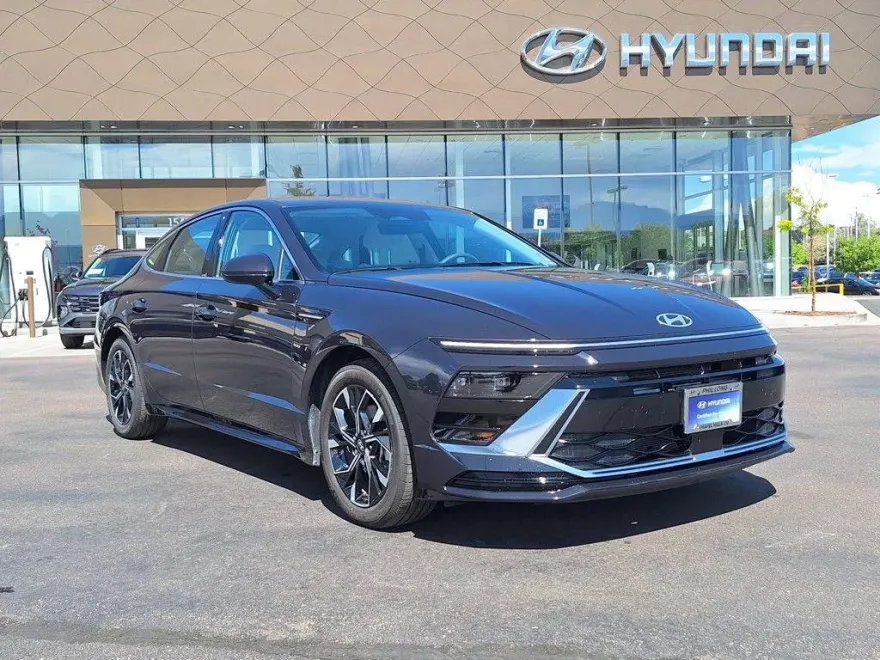 2024 Hyundai Sonata SEL photo 1