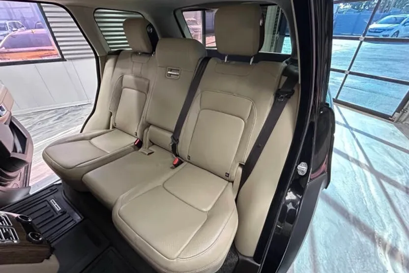 2019 Land Rover Range Rover SuperCharged photo 1