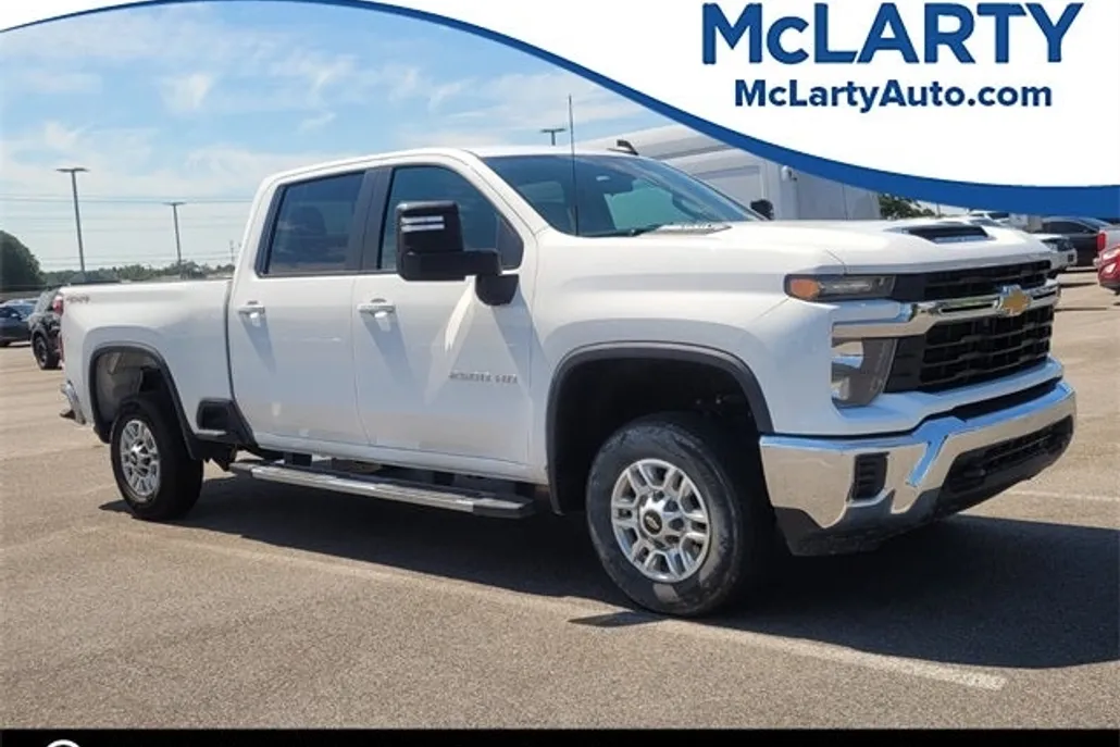 2024 Chevrolet Silverado 2500HD LT photo 1