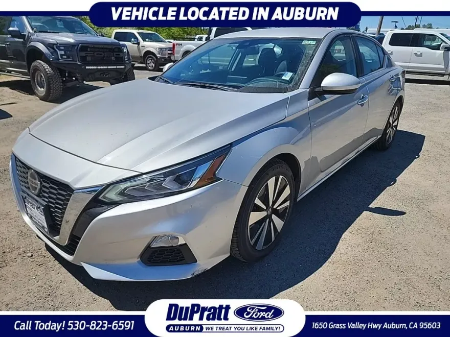 2022 Nissan Altima 2.5 SV photo 1