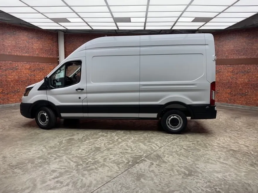 2025 Ford Transit Cargo Van photo 1