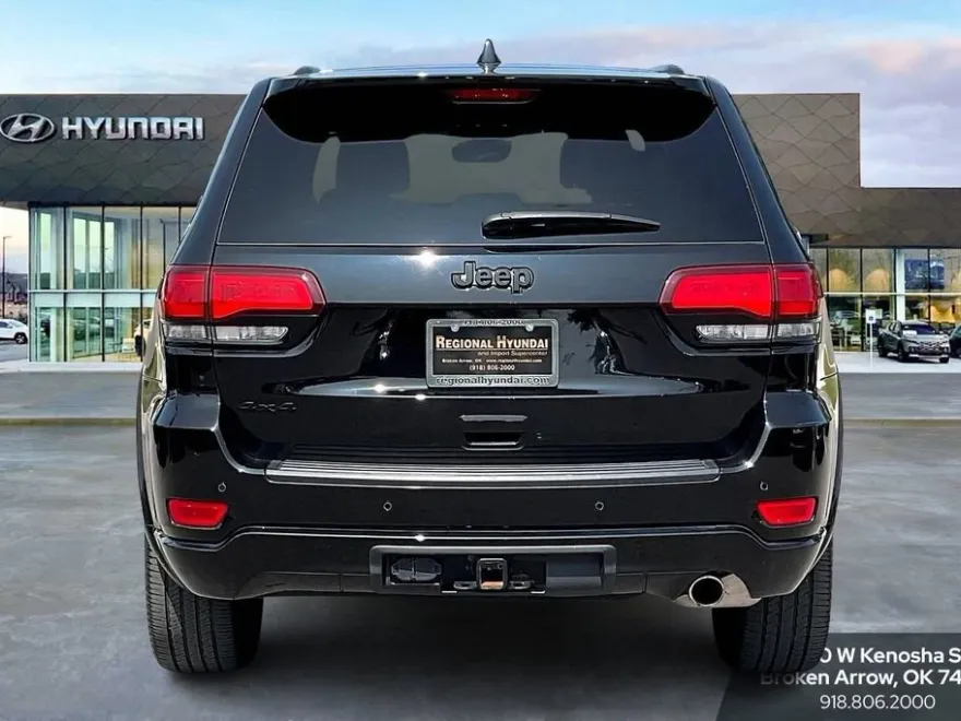 2022 Jeep Cherokee Laredo X photo 1