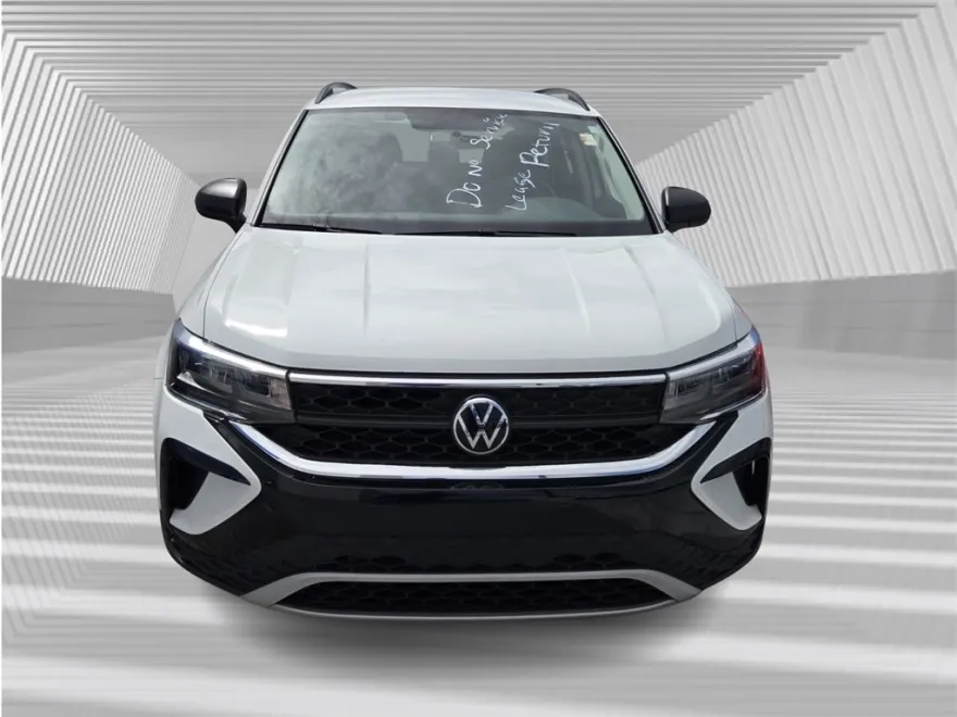 2022 Volkswagen Taos S photo 1