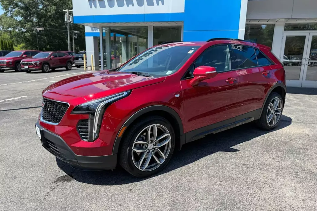 2023 Cadillac XT4 Sport photo 1