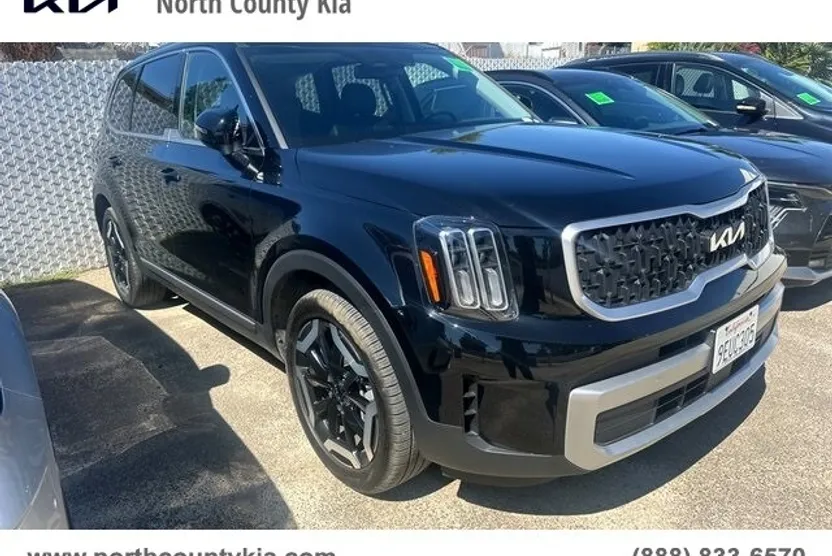 2023 Kia Telluride EX photo 1