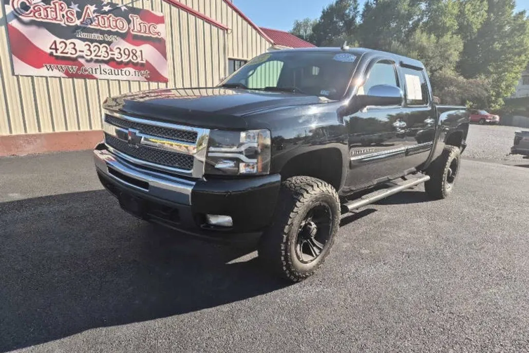 2011 Chevrolet Silverado 1500 LT photo 1