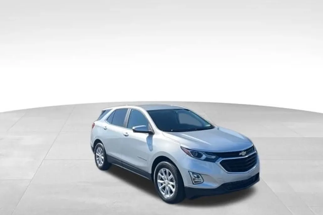 2021 Chevrolet Equinox LT photo 1